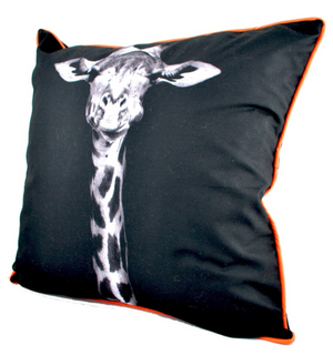 Giraffe pillow 45 by 45 cm